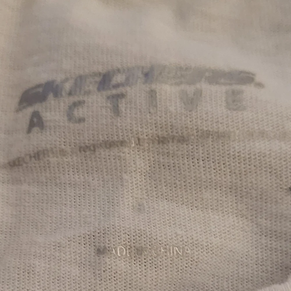Skechers Active Wear Girls Graphic Tee Shirt Size Small Love the Game